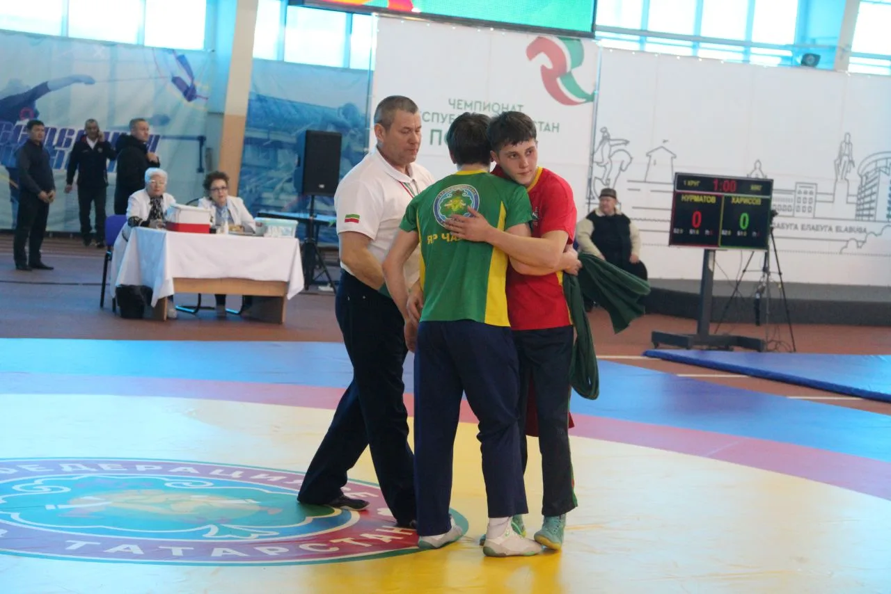 В Елабуге стартовал Чемпионат РТ по национальной борьбе корэш