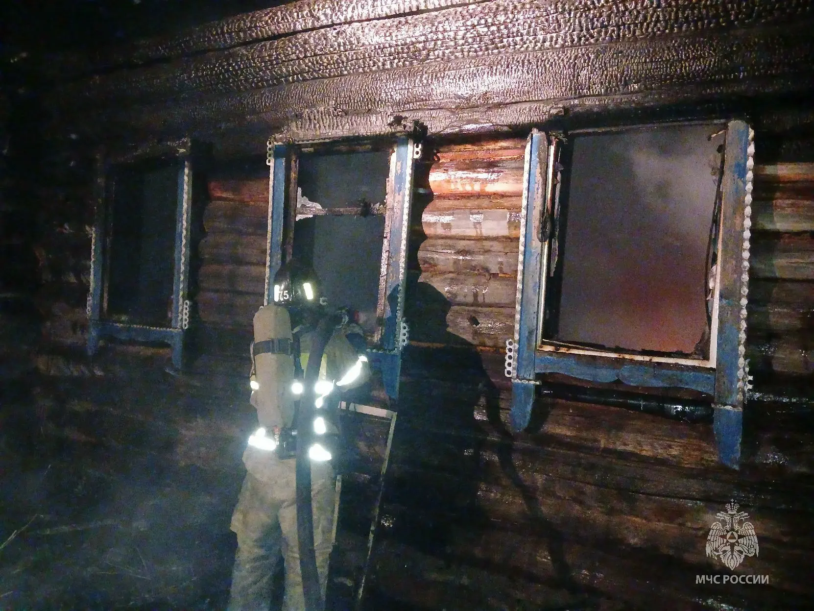 Отец и сын погибли при пожаре в частном доме в Елабужском районе