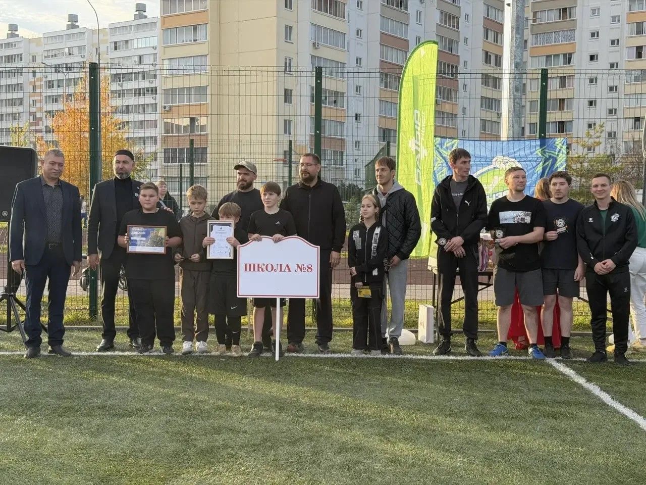 Алабугада мини-футбол буенча «Әтиләр көне»нә багышланган турнир үтте