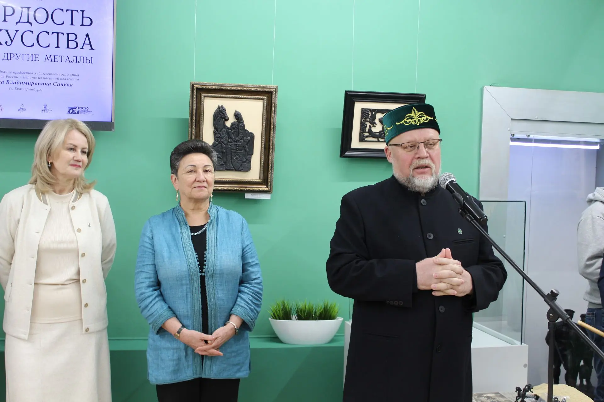 «Я боюсь лошадей, но восхищаюсь ими»: коллекционер из Екатеринбурга привёз в Елабугу 124 чугунных скакуна