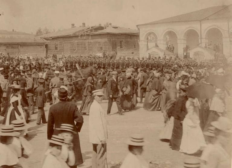 Петербургский след в Елабуге: история стахеевских торговых рядов у Спасского собора