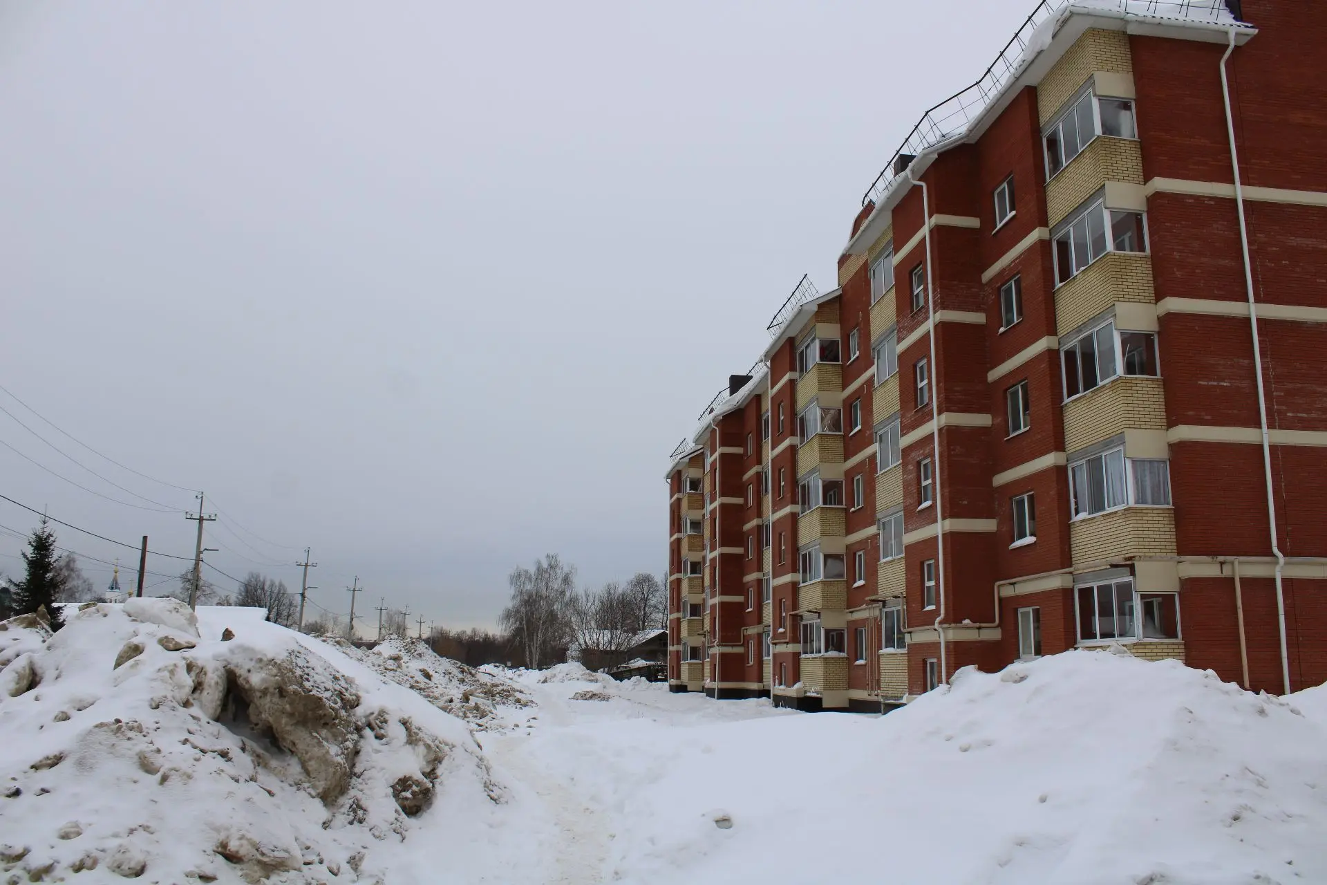 Парковку в Елабуге передвинут ради детей