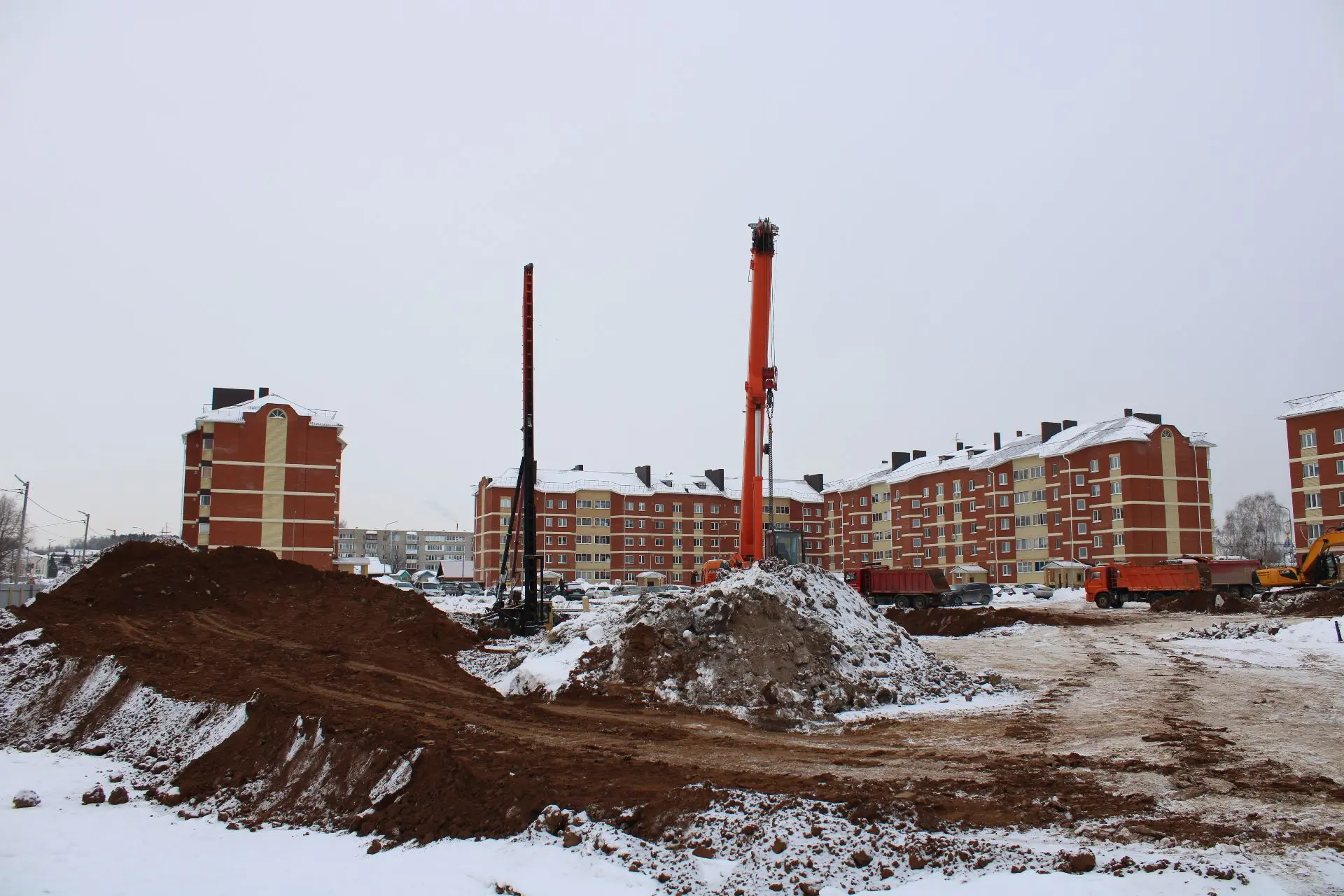 Парковку в Елабуге передвинут ради детей