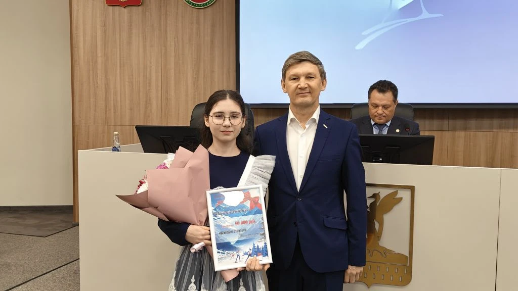 Заслуженные награды: кого отметили на городской планерке в Елабуге
