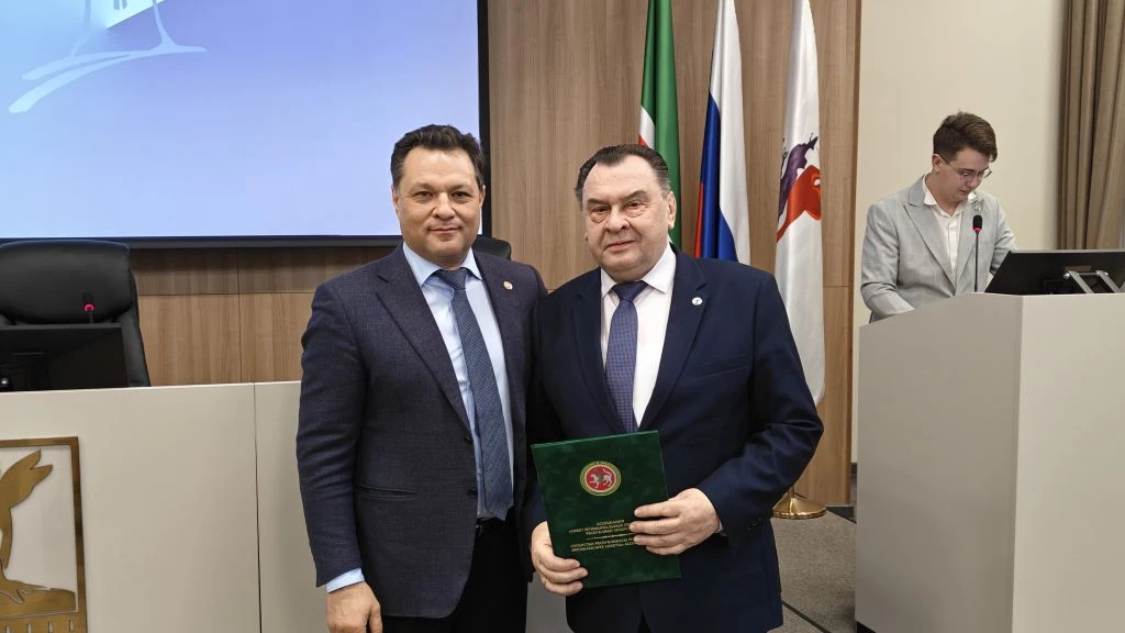 Заслуженные награды: кого отметили на городской планерке в Елабуге