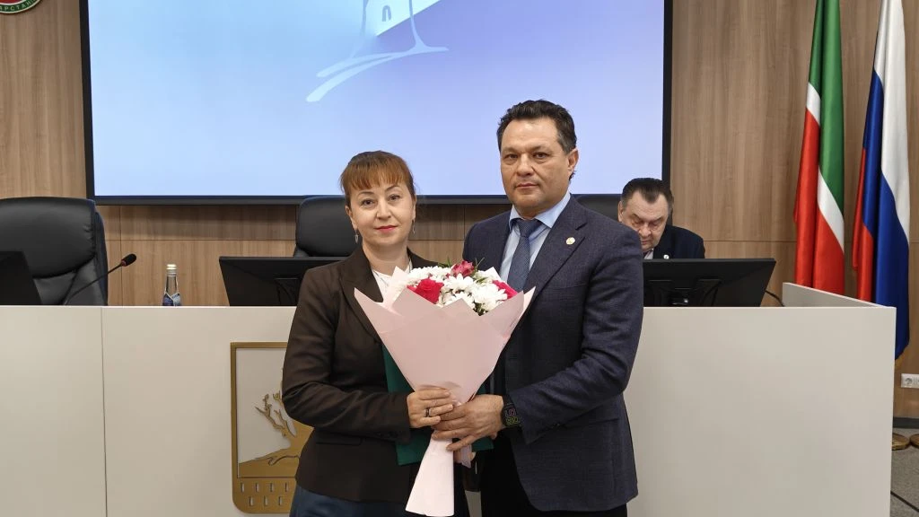 Заслуженные награды: кого отметили на городской планерке в Елабуге