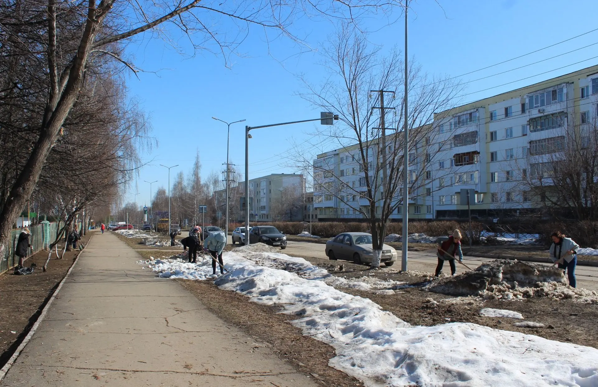 В Елабуге стартовал двухмесячник по уборке территорий