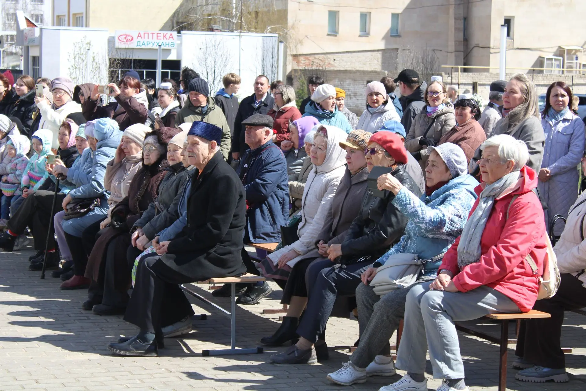 В Елабуге отметили 140-летие Габдуллы Тукая в обновленном сквере его имени