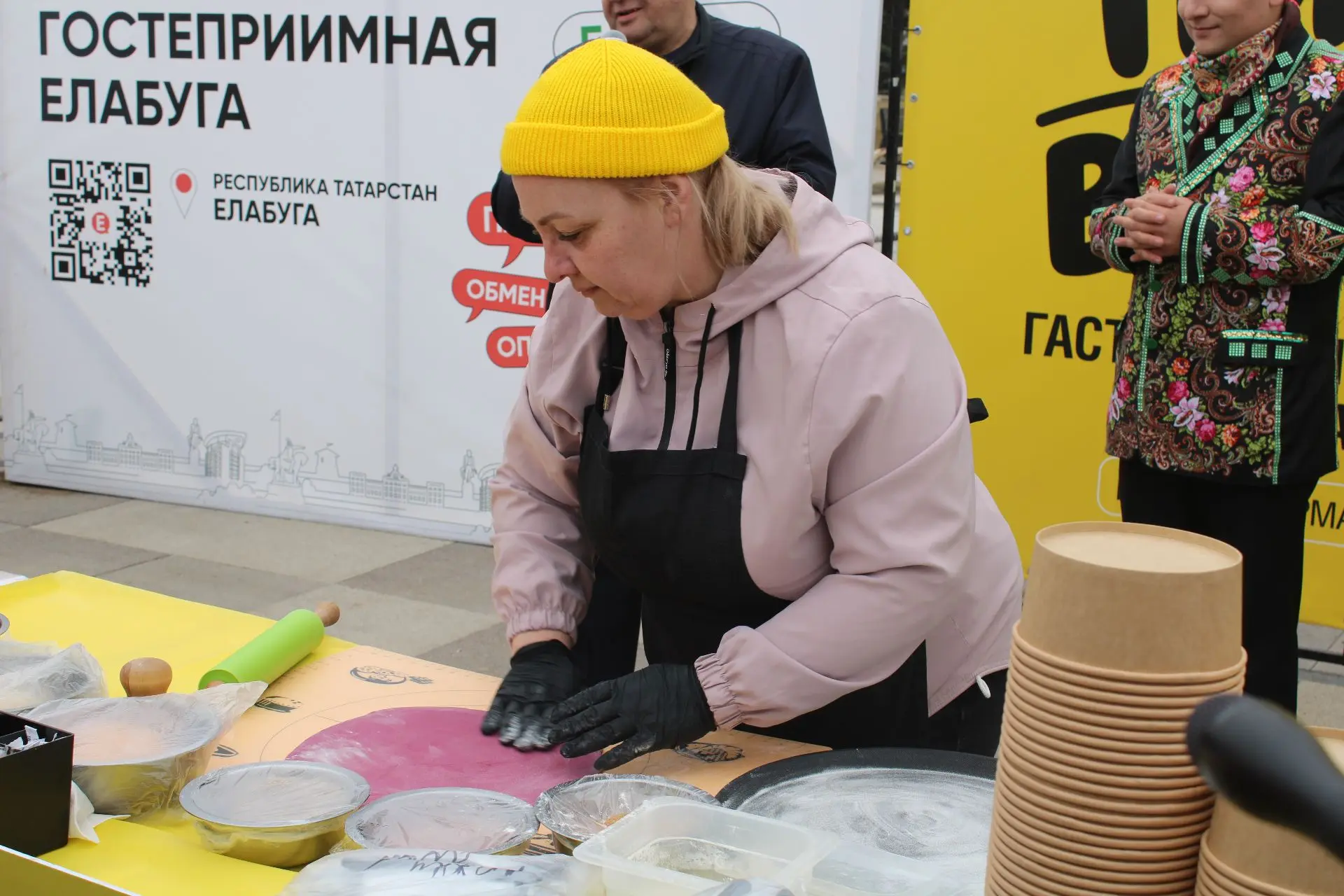 «Пир в мир» на площади Ленина: пельмени со свекольным секретом и сюрприз от гостей с Урала