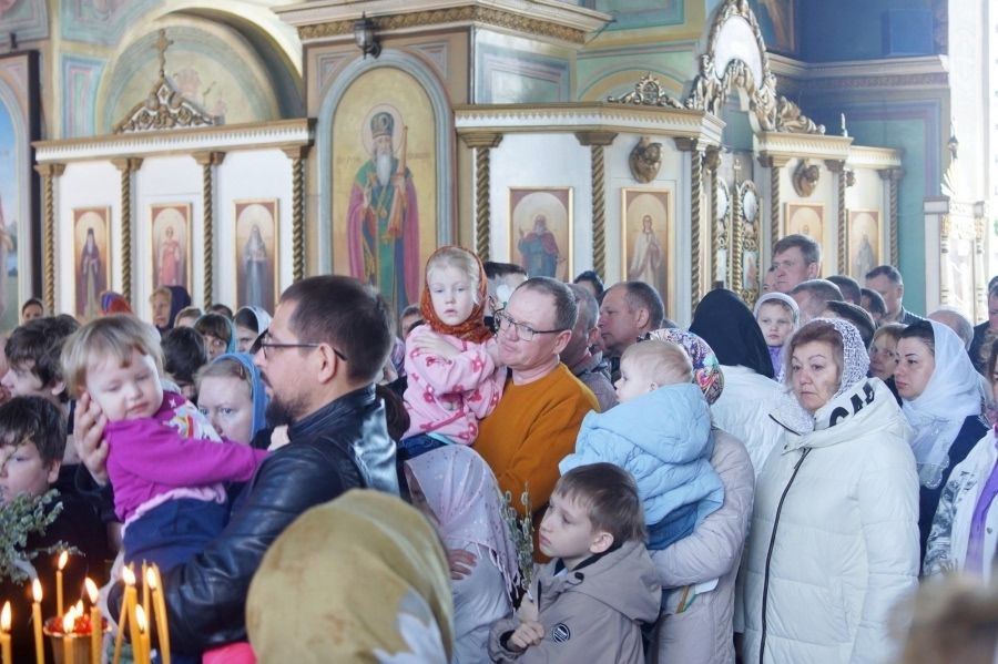 В елабужском Покровском соборе отметили Вербное воскресенье