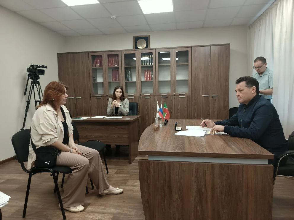 Многодетным семьям из Святого ключа выделят землю под детскую площадку