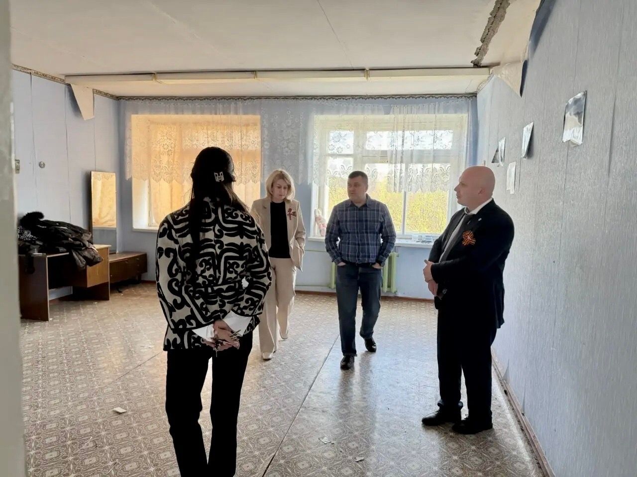 Дөм-Дөм авылында балалар өчен спорт-сәламәтләндерү лагере төзеләчәк: эшлекле төркем авылдагы мәктәп бинасын карады