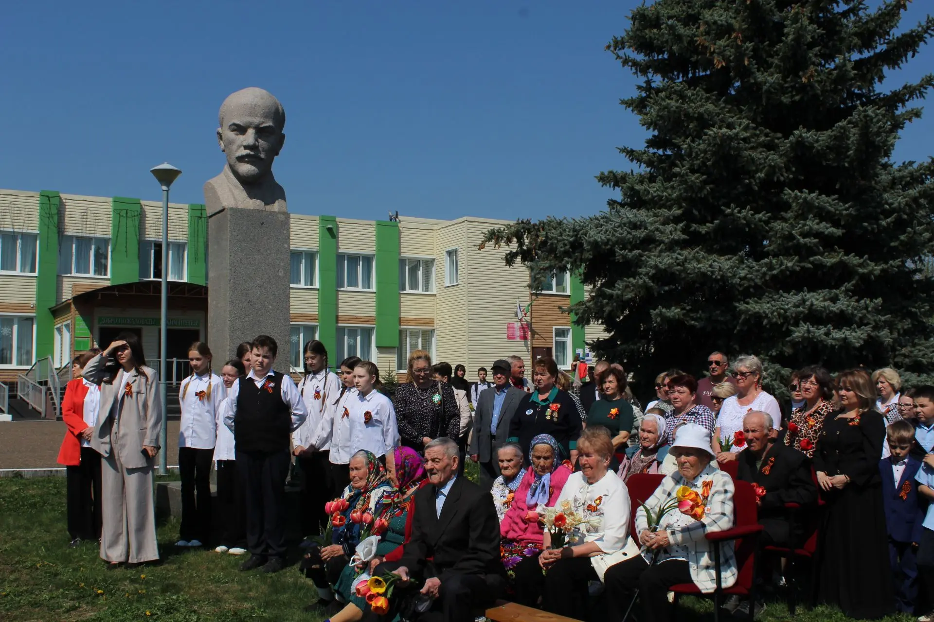 В Елабужском районе прошел митинг, посвященный 81-летию Великой Победы