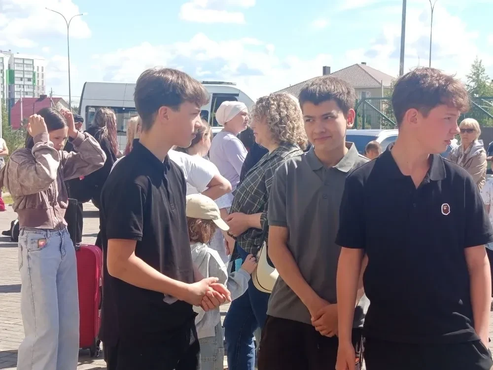 Первые 135 детей отправились в лагерь «Юный Строитель» под Елабугой