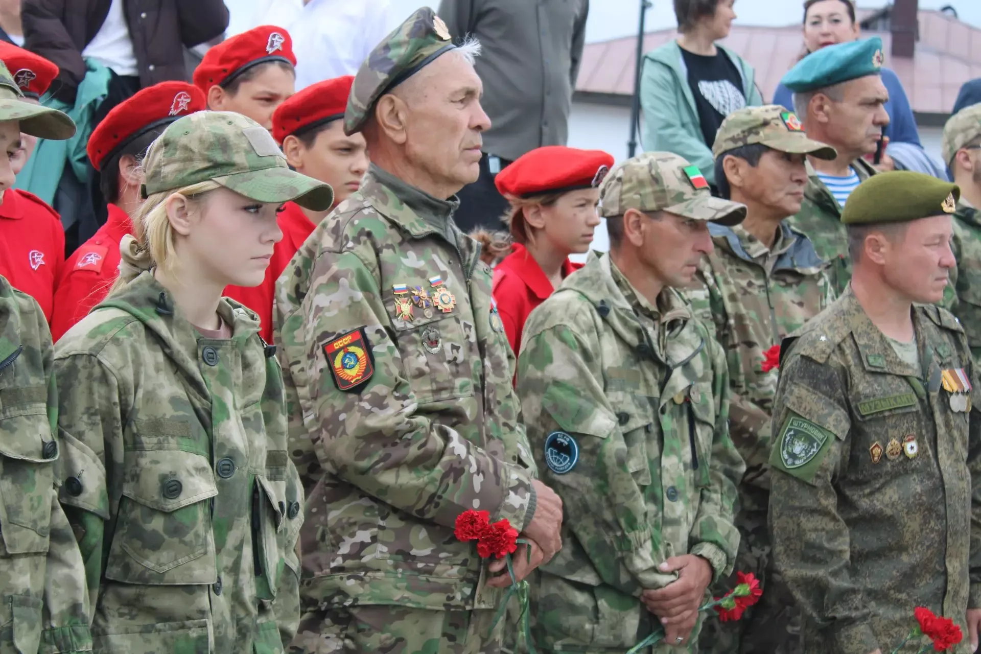 Алабугада Бөек Ватан сугышында һәлак булганнарны искә алдылар