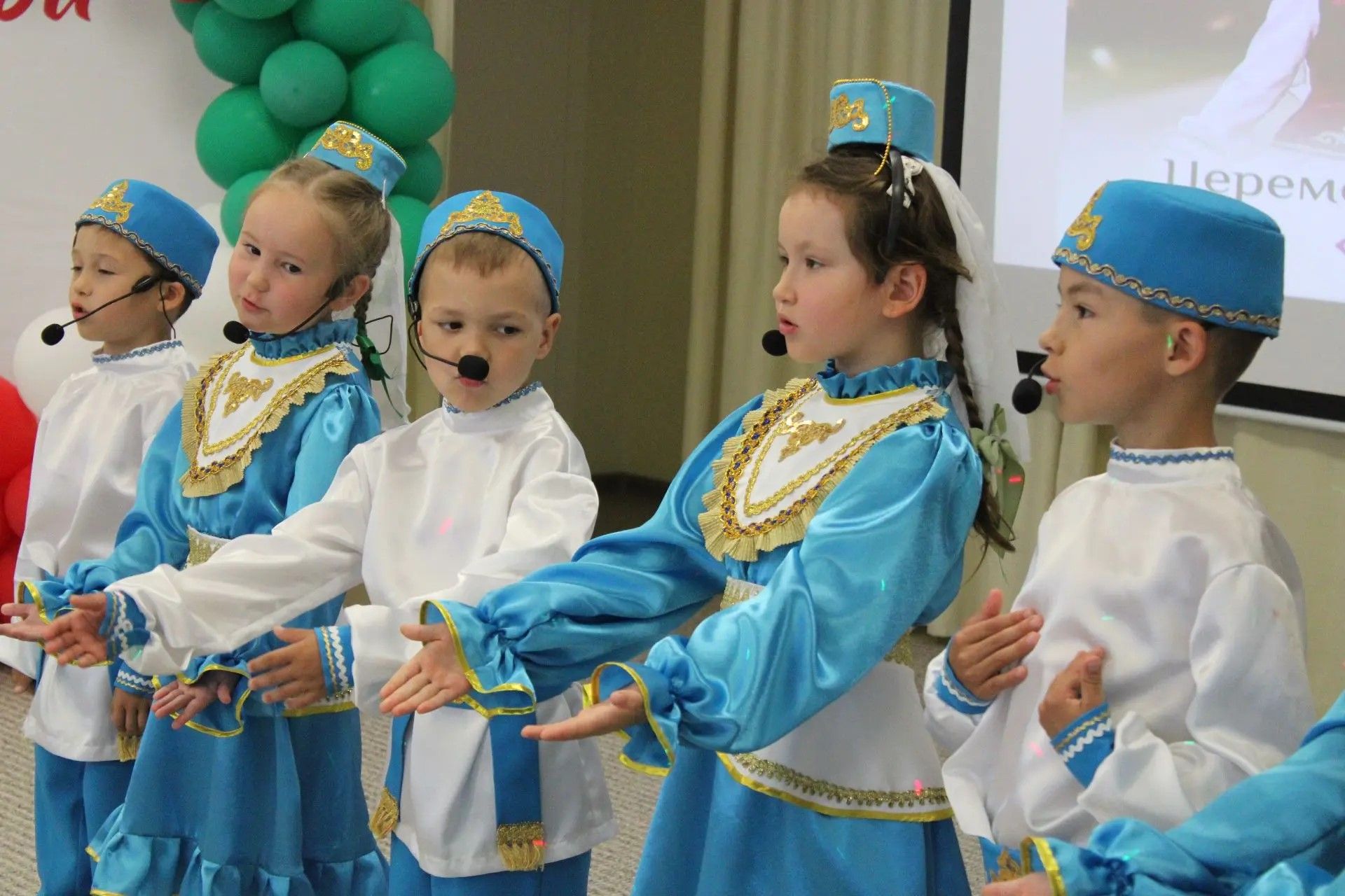 Алабугада нәниләр өчен «Йолдызлы җәй» беренче татар лагерен ябу тантанасы үтте