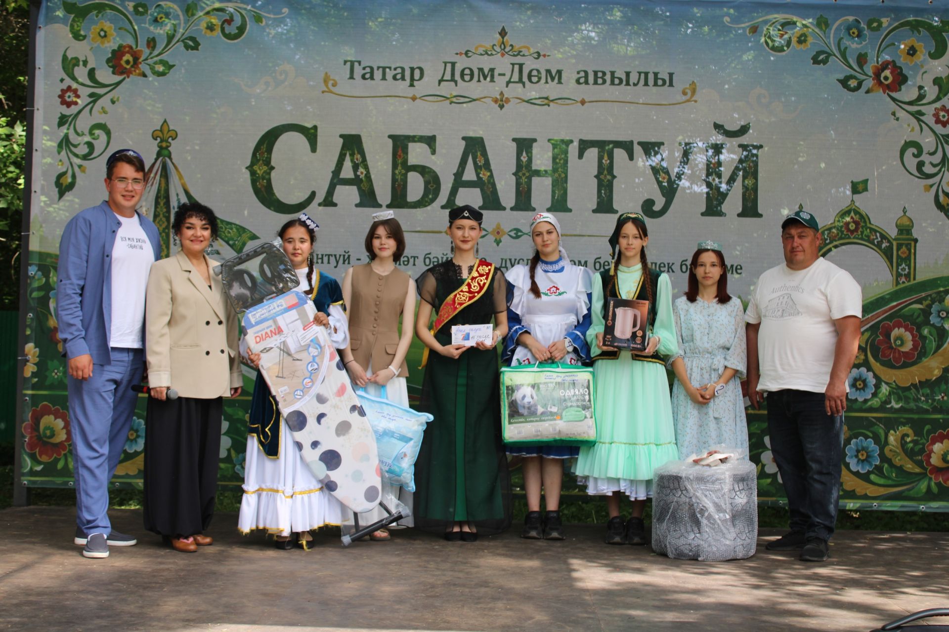 Сабантуй в Татарском Дюм-Дюме прошел с песнями, играми и конкурсами