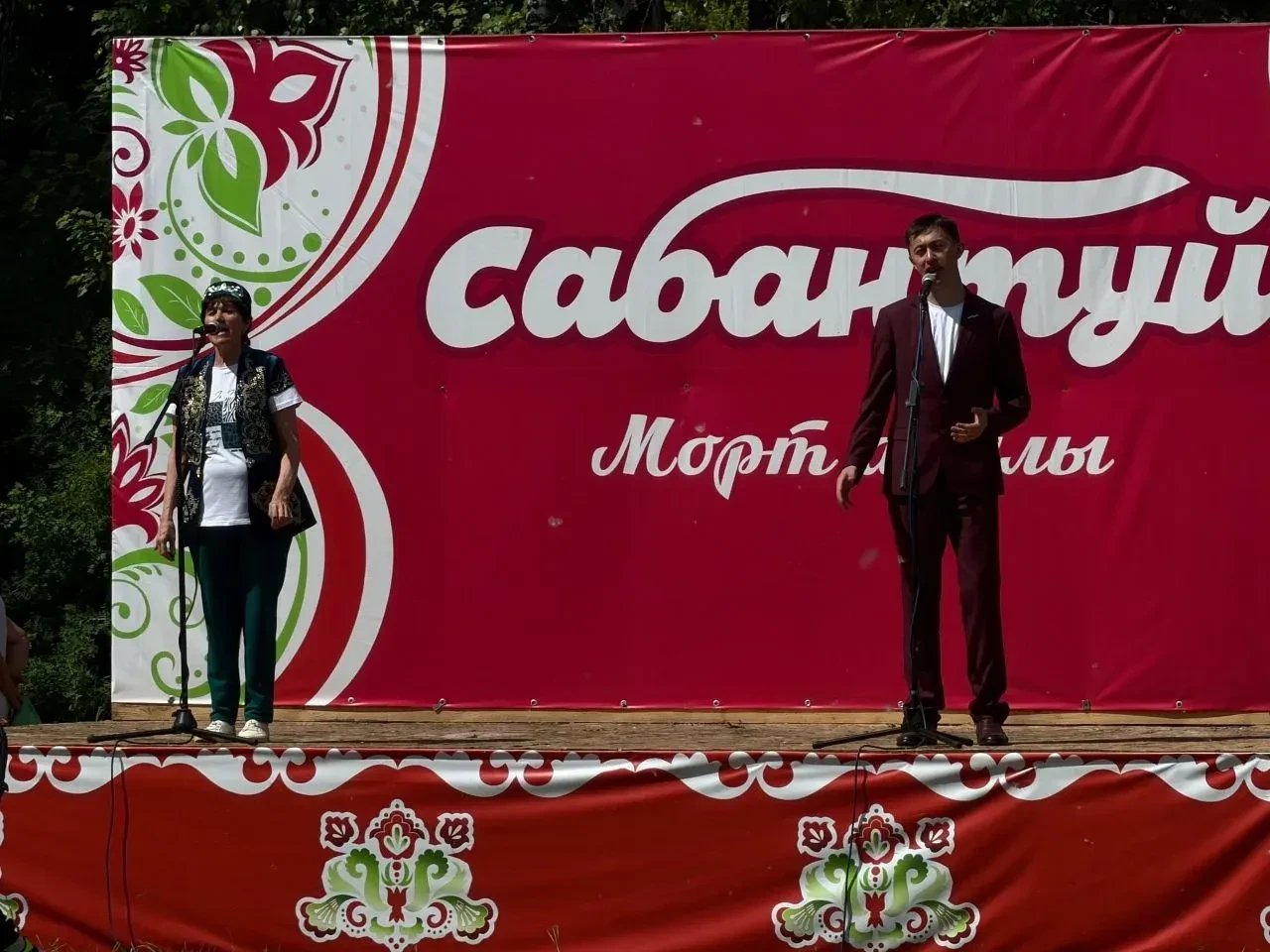 Сабантуй в Мортах прошел с песнями, танцами и народными играми