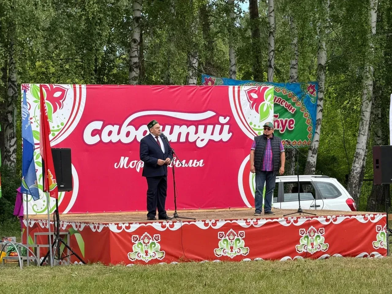 Сабантуй в Мортах прошел с песнями, танцами и народными играми