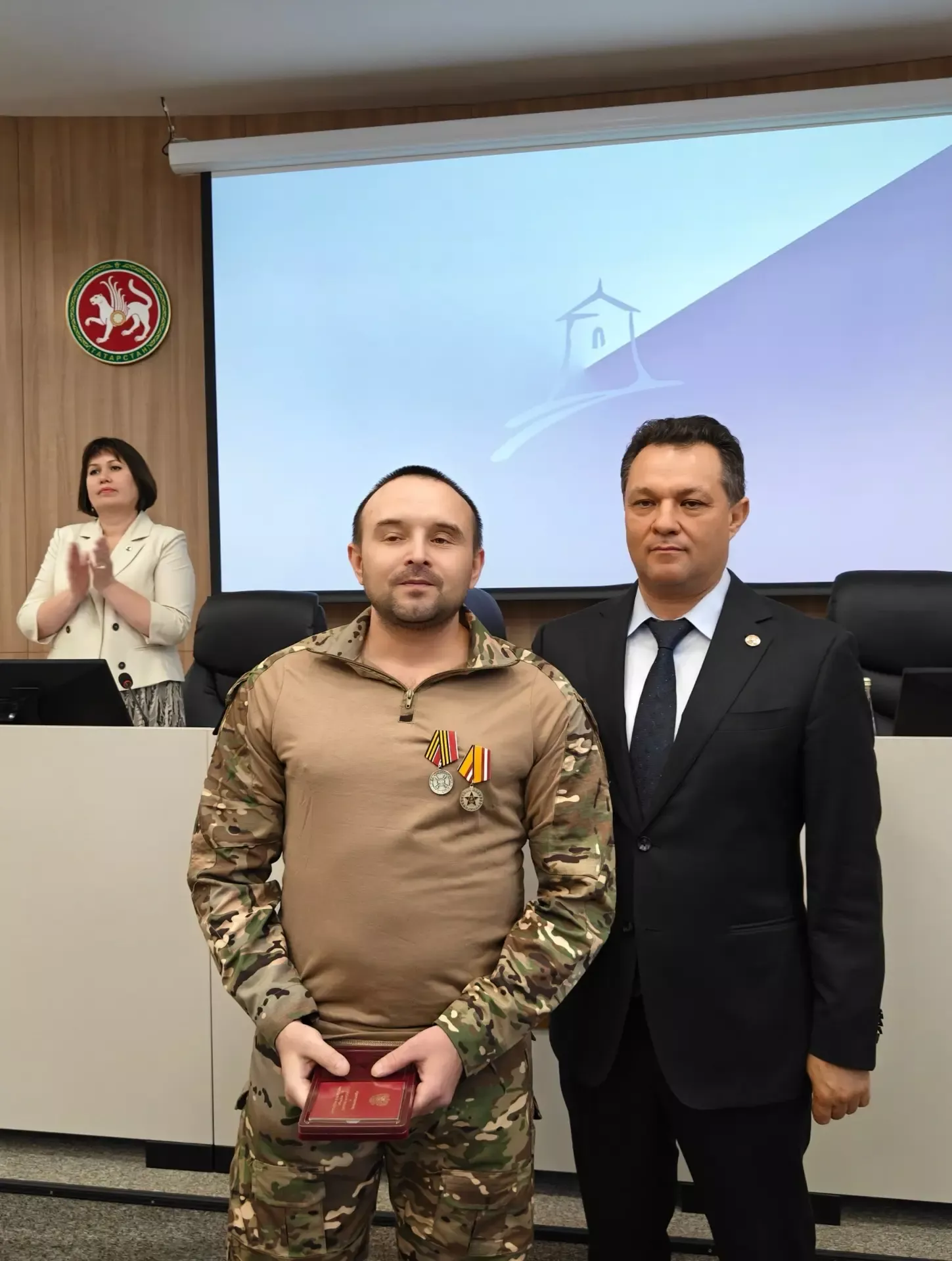 Алабугада МХО катнашучыларына дәүләт бүләкләре тапшырдылар