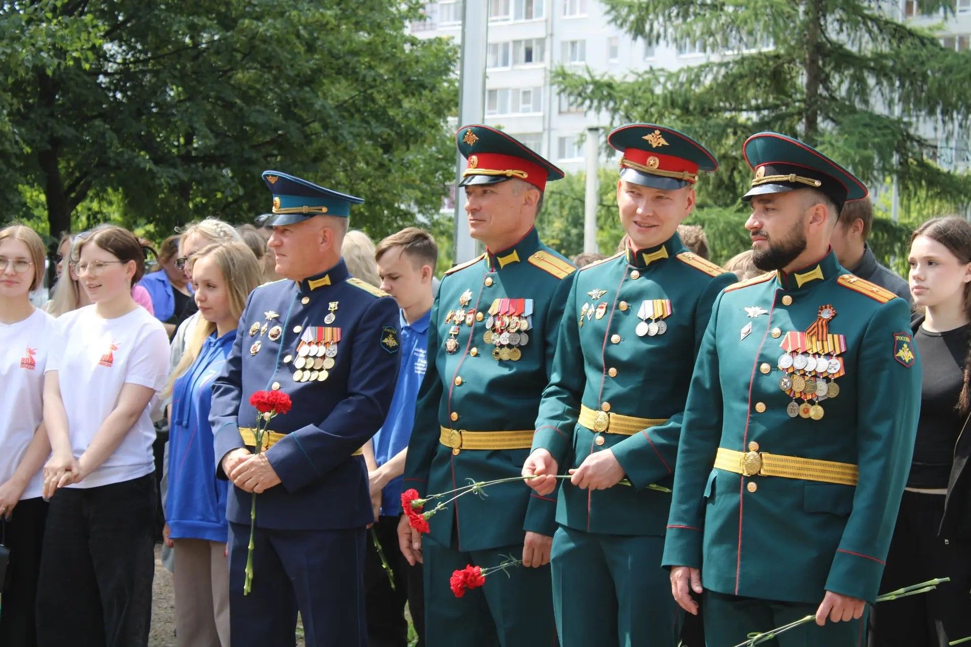 Хәтер исән: Алабугада хәрби хәрәкәтләр ветераннары көнен билгеләп үттеләр