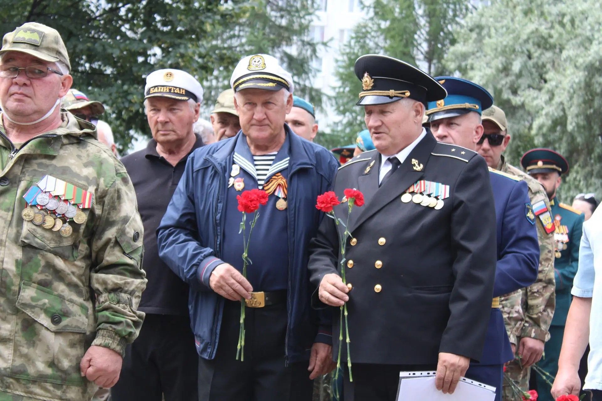 Хәтер исән: Алабугада хәрби хәрәкәтләр ветераннары көнен билгеләп үттеләр