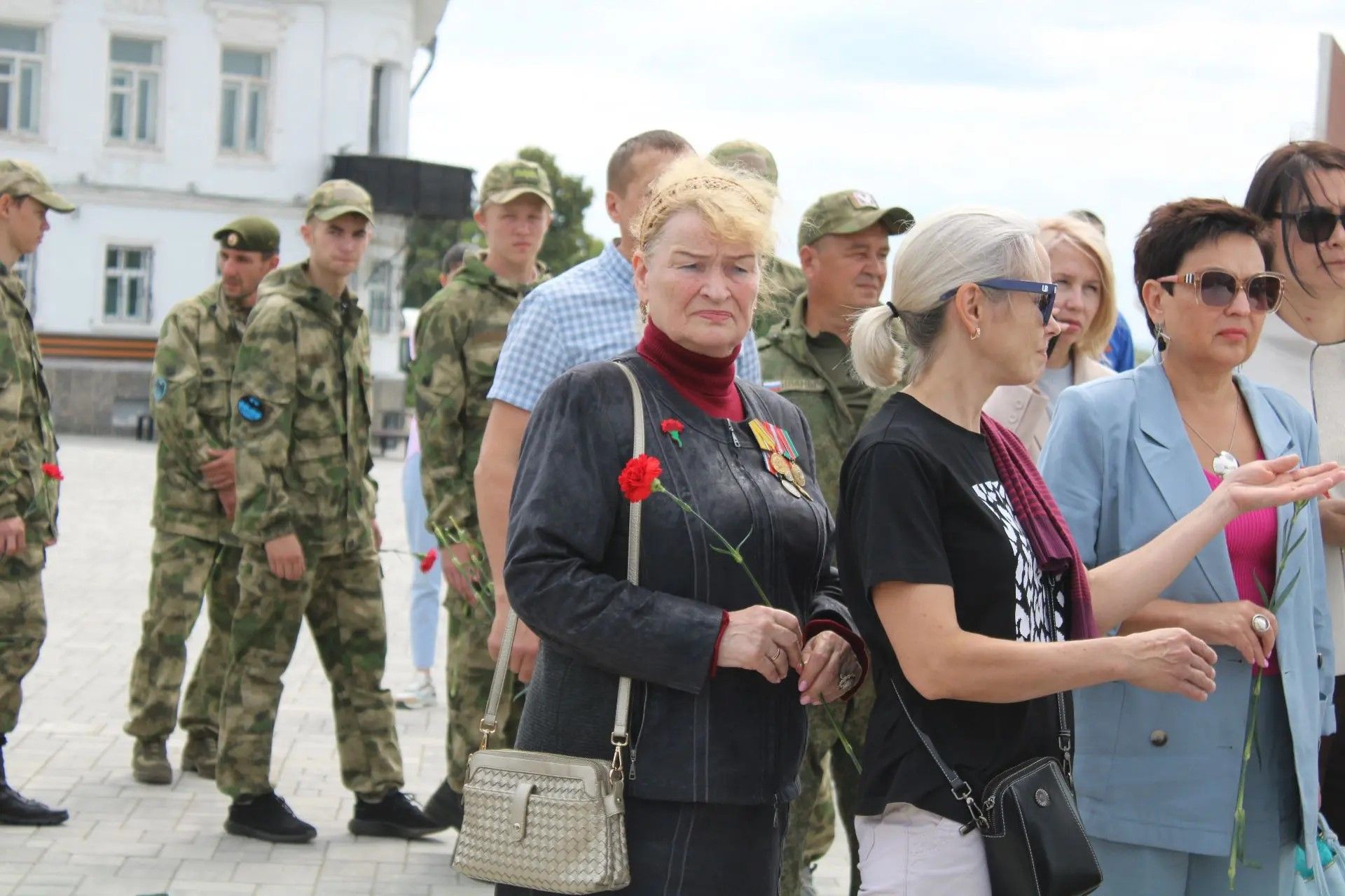Хәтер исән: Алабугада хәрби хәрәкәтләр ветераннары көнен билгеләп үттеләр