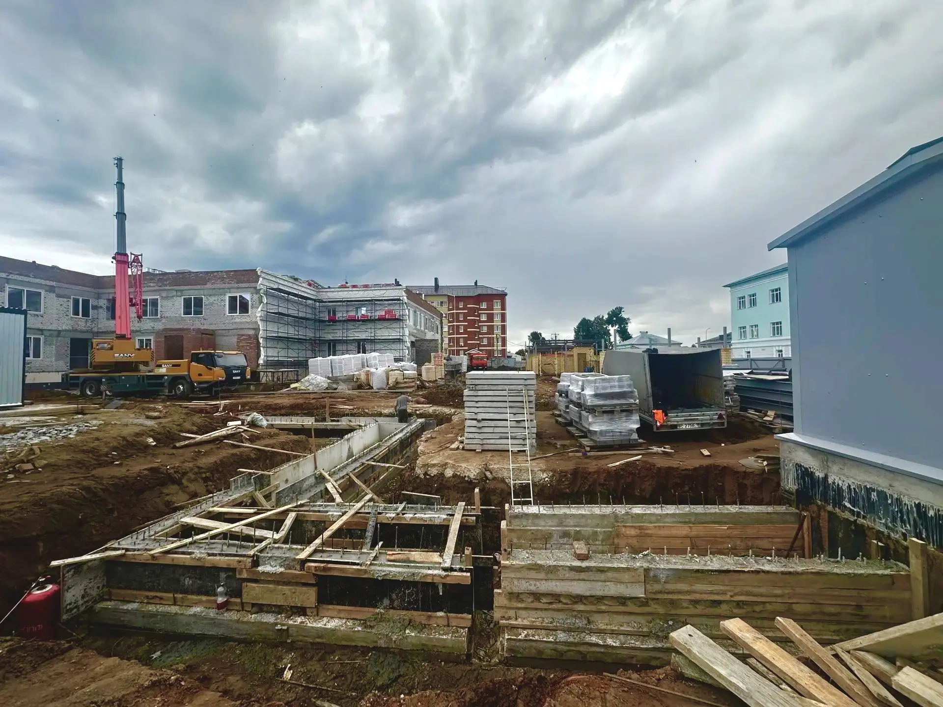 В детском саду «Купеческий городок» в Елабуге началось благоустройство территории