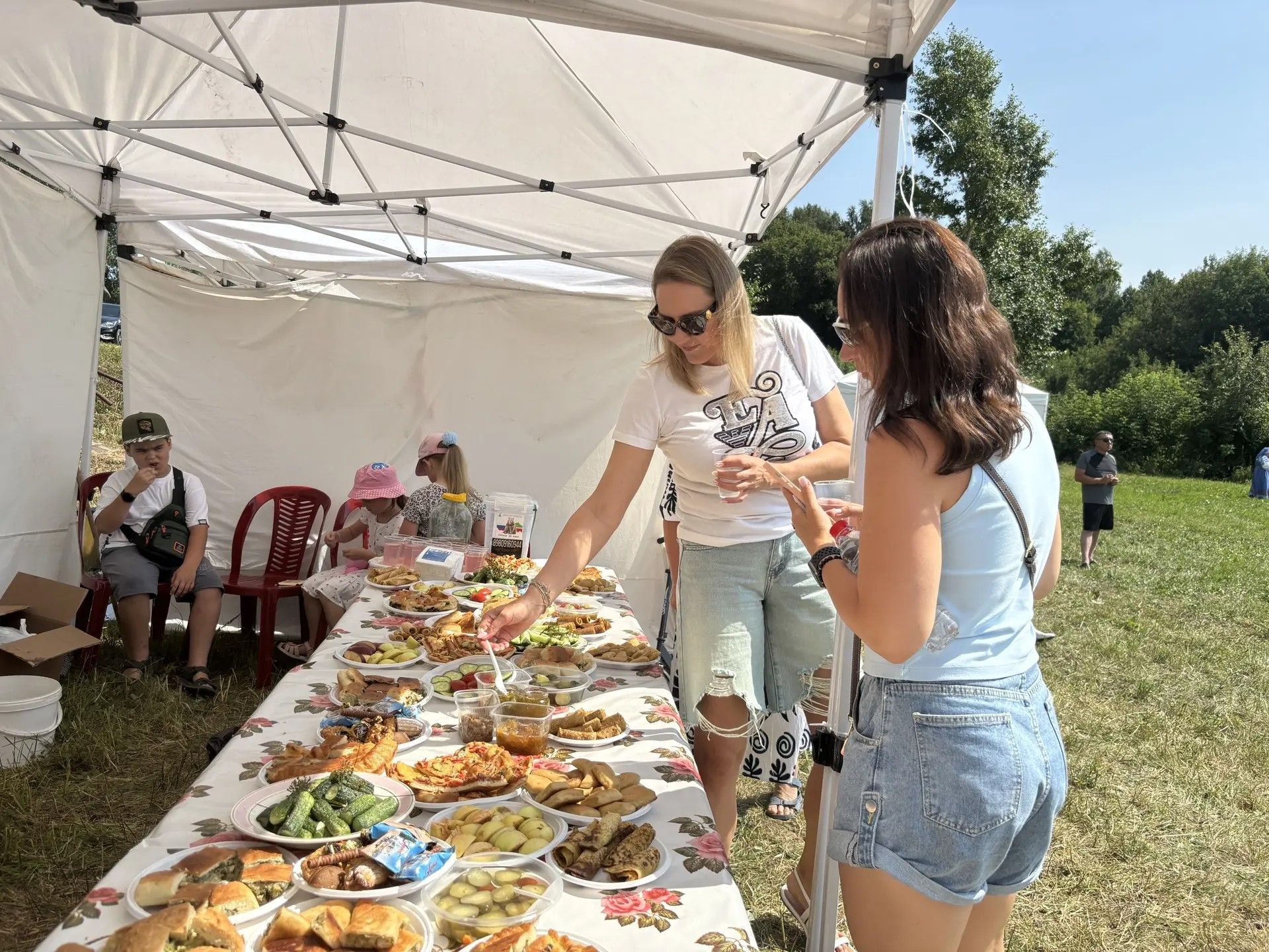 Мурзихада үткән Кыяр бәйрәменә төрле төбәкләрдән кунаклар җыелды