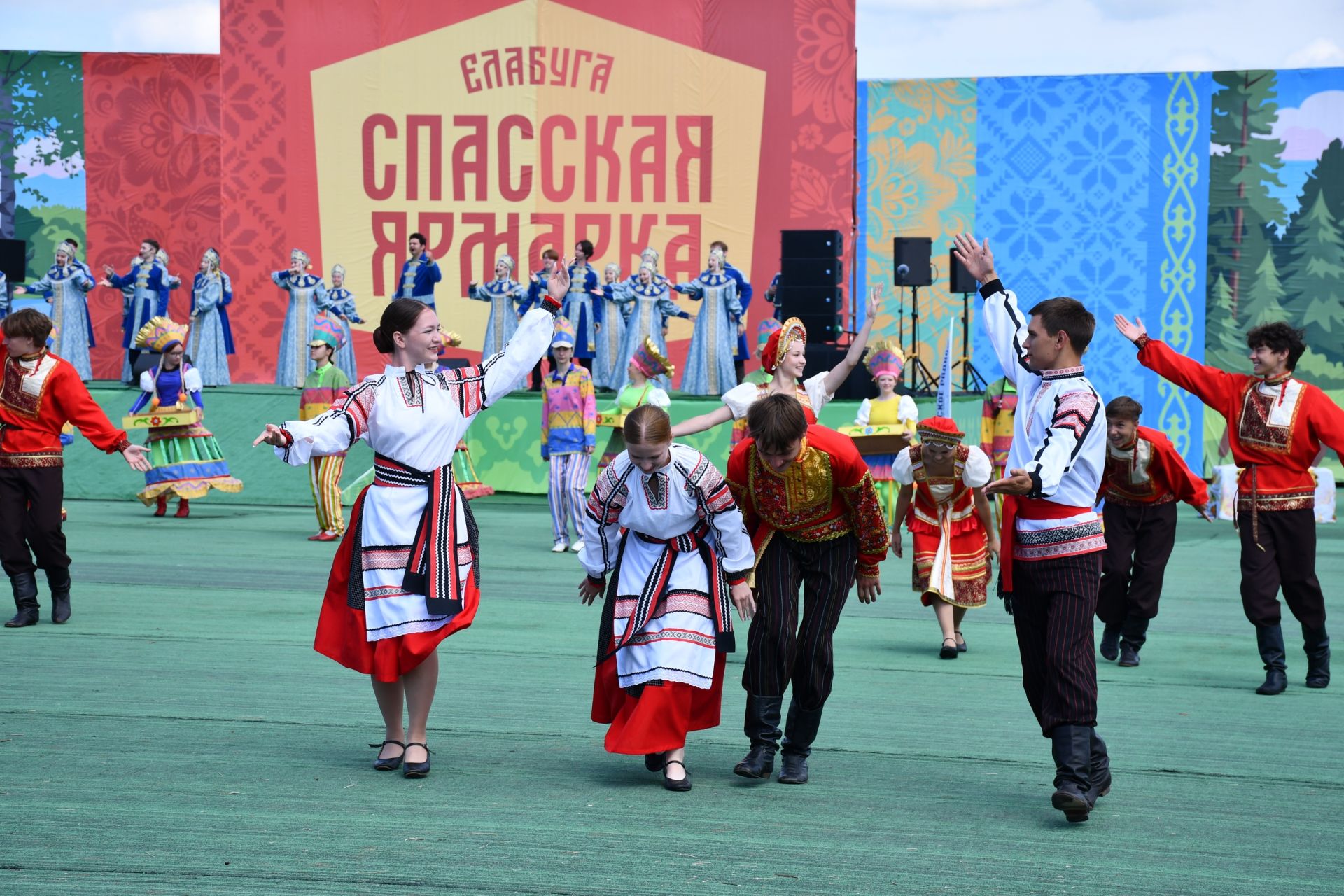 В Елабуге продолжается Спасская ярмарка