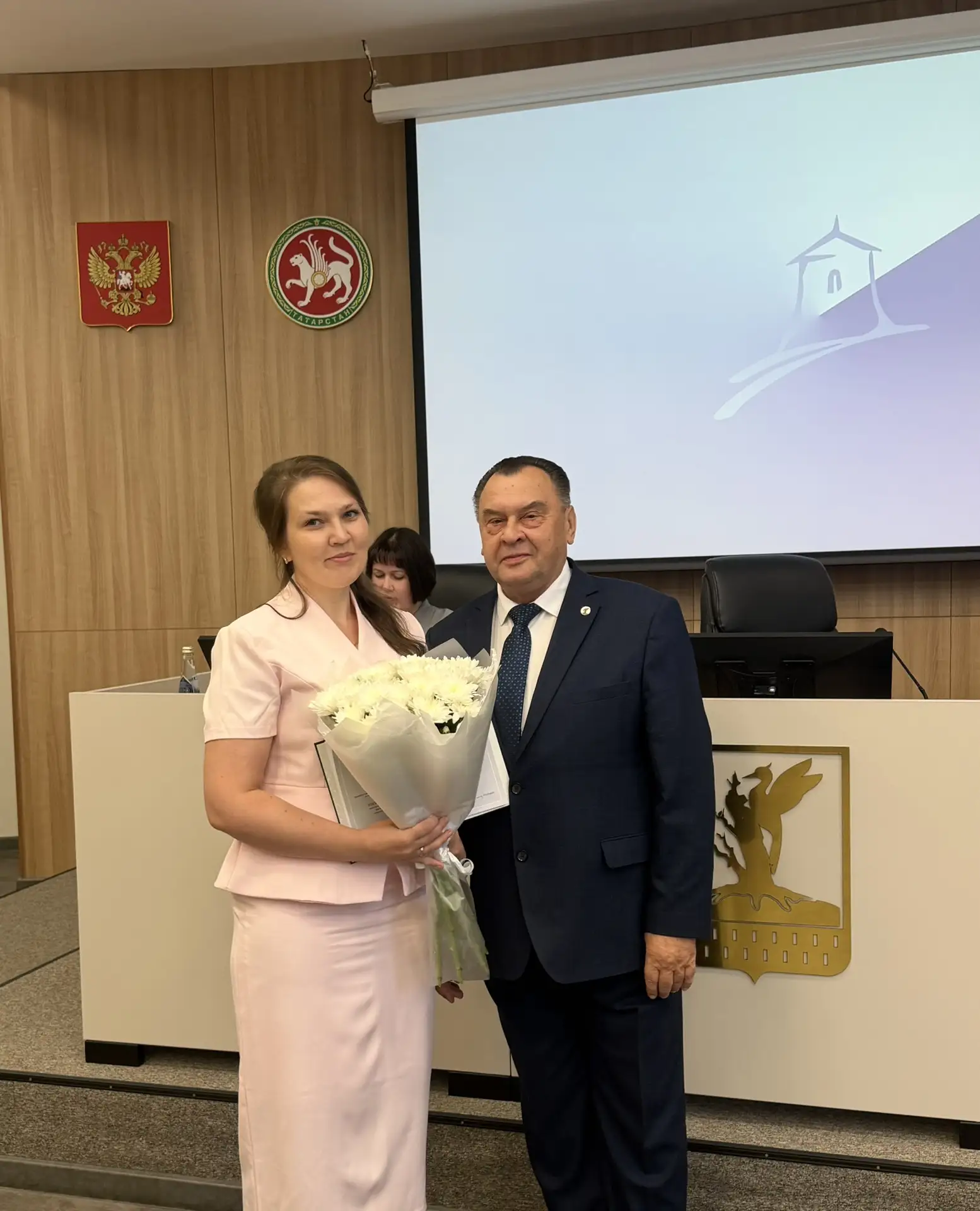 Строителей Елабуги отметили наградами на городской планерке