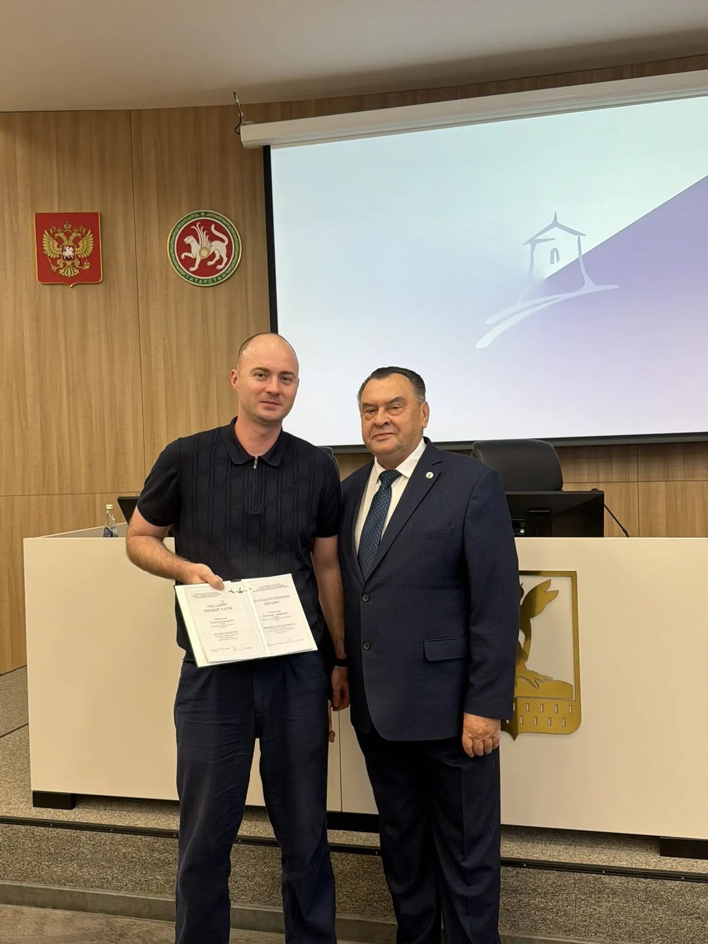Алабуга төзүчеләрен шәһәр планеркасында бүләкләр белән билгеләп үттеләр