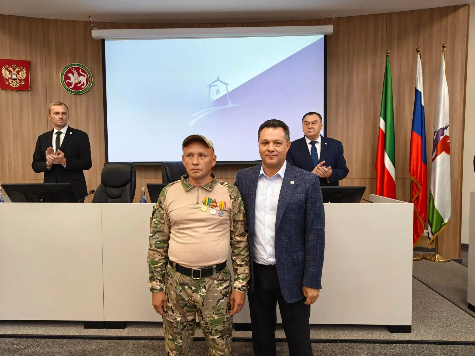 Алабугада узган шәһәр планеркасында МХОда катнашучыларны бүләкләделәр
