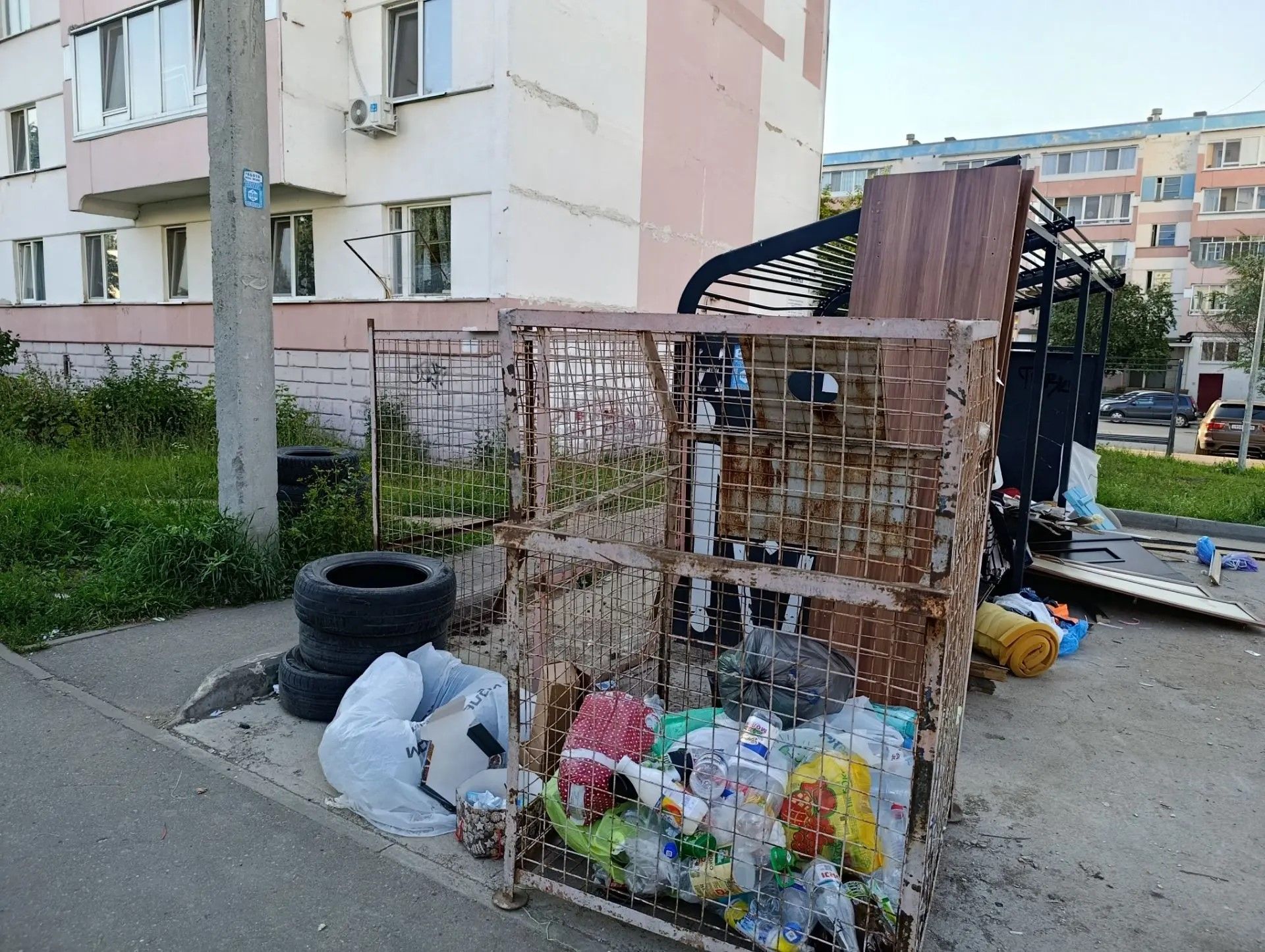 В Елабуге за две недели выявили 92 нарушения складирования мусора