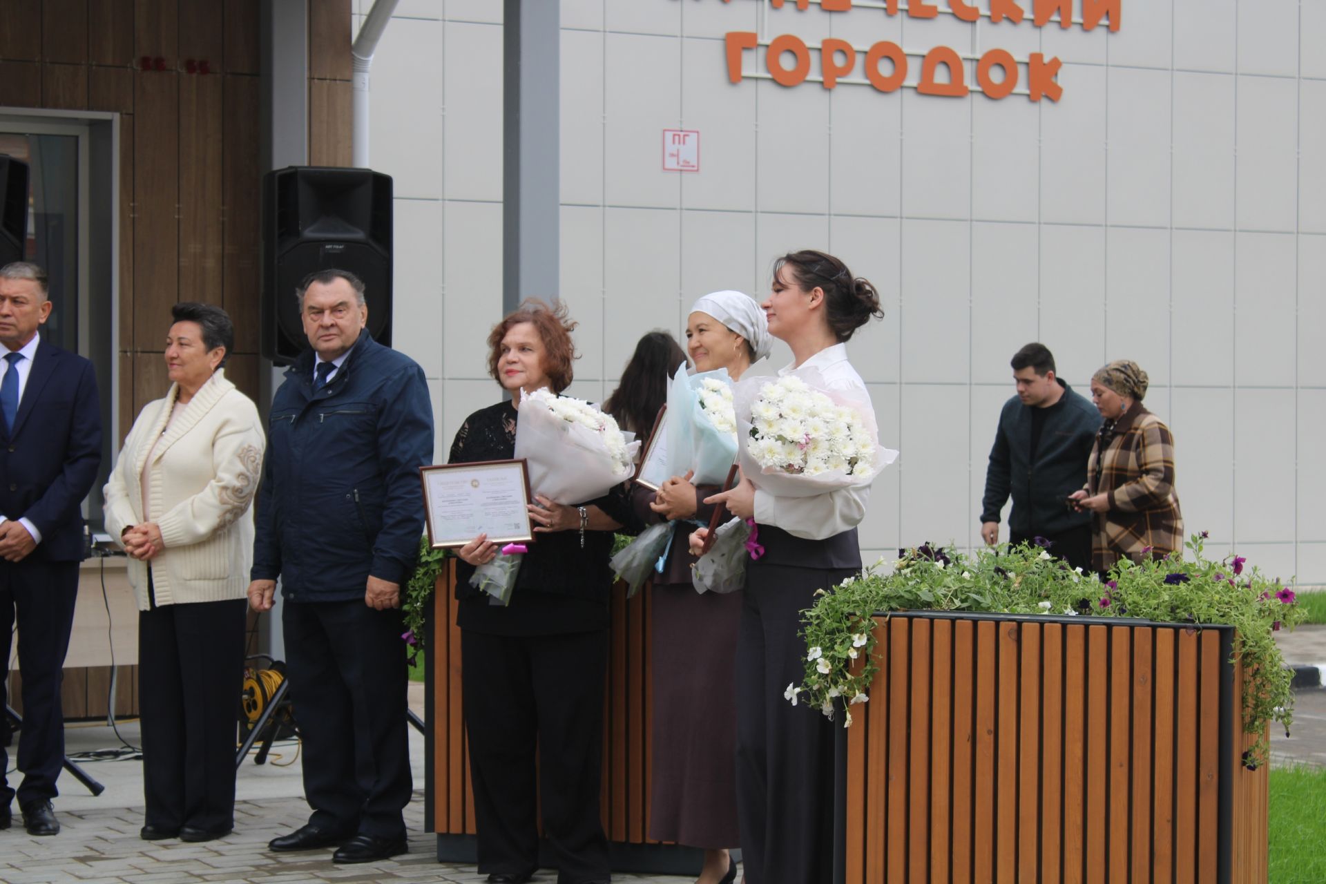Алабугада 220 урынга исәпләнгән «Сәүдәгәрләр шәһәрчеге» балалар бакчасы ачылды