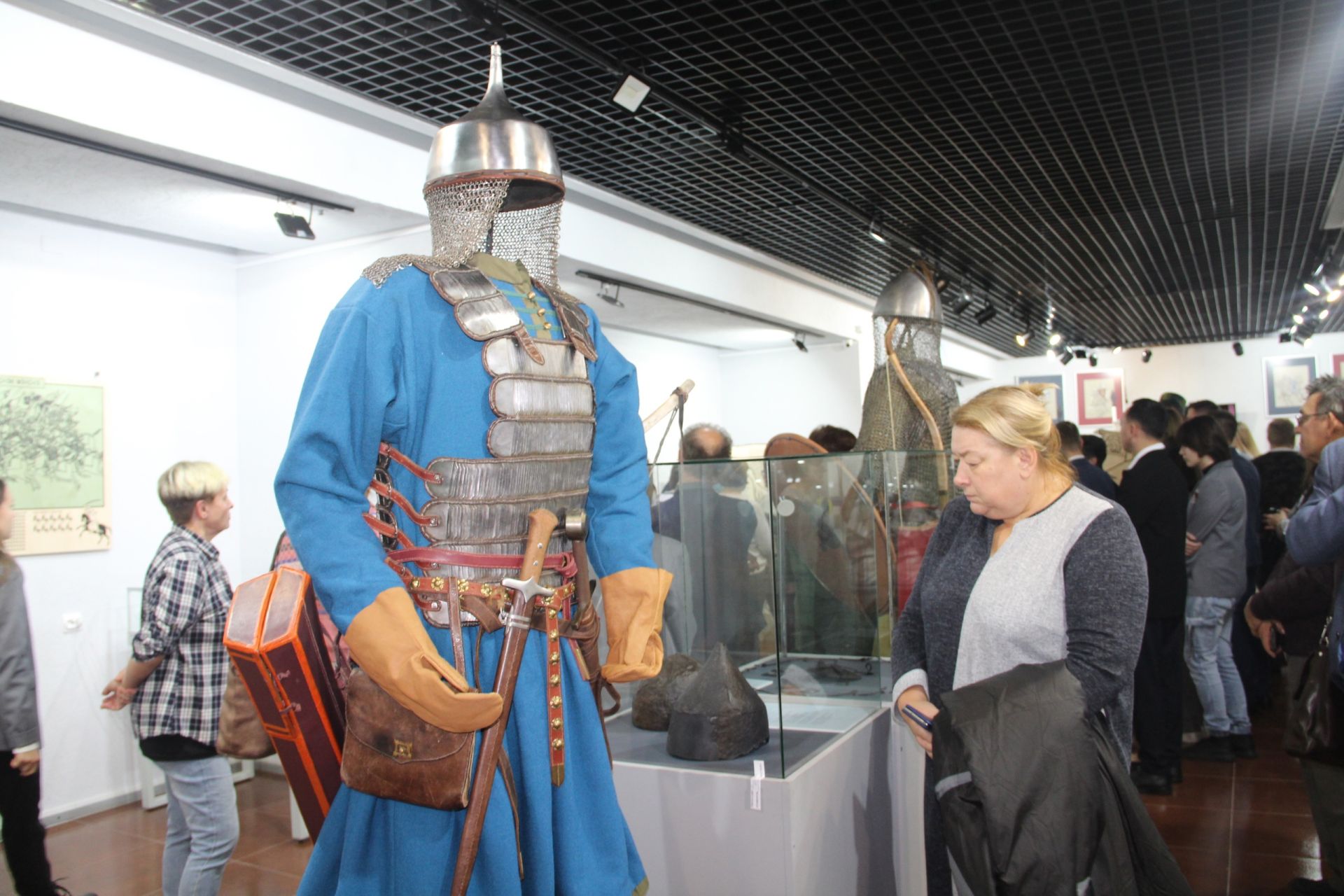 В Елабуге открылась выставка «Страницы воинской славы России»