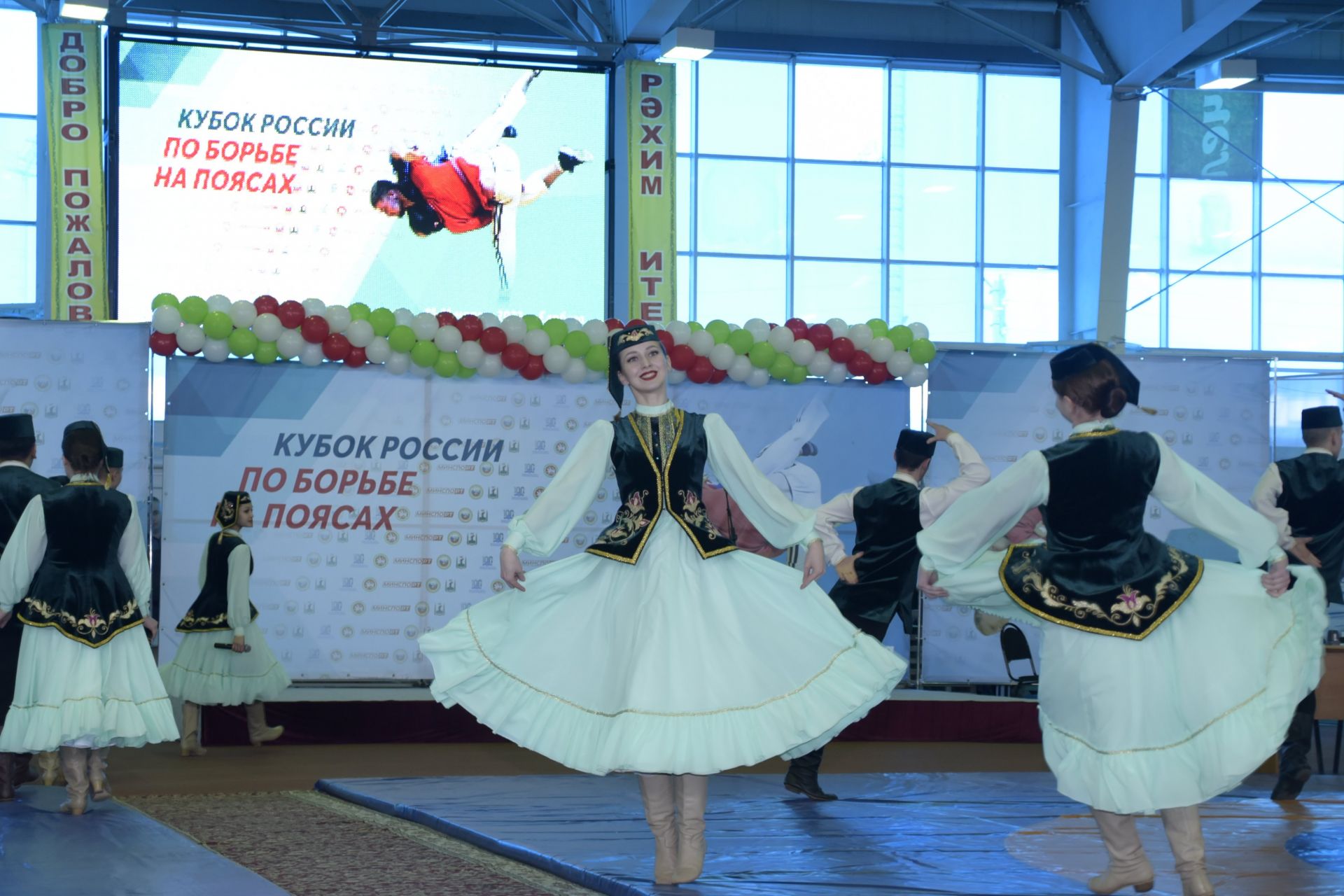 В Елабуге проходит соревнования на Кубок России по борьбе на поясах
