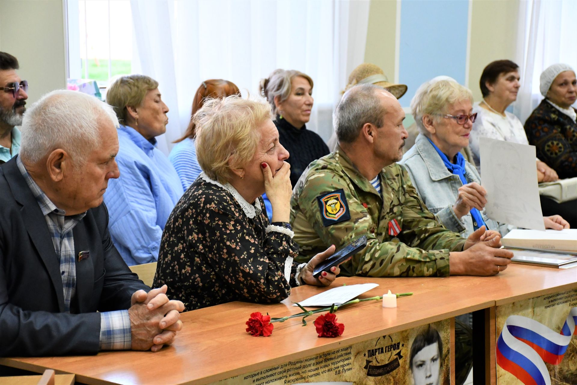 В елабужской школе открыли стелу «Свеча» в память о погибших на СВО выпускниках