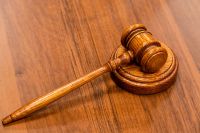 «В состоянии опьянения избивал отца-пенсионера»: житель Тетюшского района получил срок за истязания