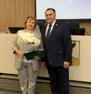 Строителей Елабуги отметили наградами на городской планерке