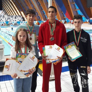Елабужане привезли медали с Первенства РТ по плаванию среди инвалидов