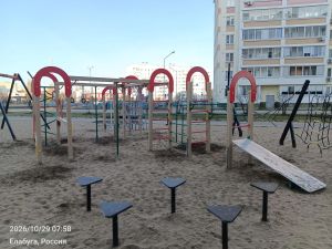 В Елабуге на средства гранта обустроили детскую площадку в сквере «Сад у дома»