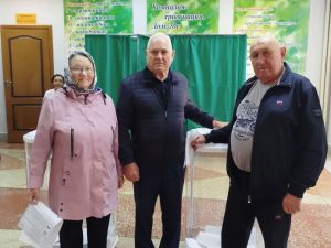 Алабуга районы ветераннары тавыш бирүдә катнашты