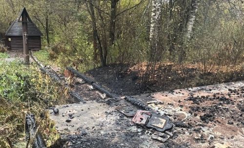 В Елабуге при пожаре сгорела часовня на Святом ключе