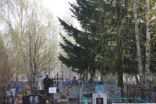 Православные елабужане отмечают Радоницу