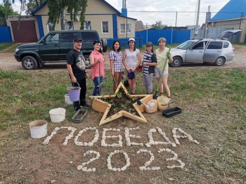В Елабуге провели патриотическую акцию «Звезда Победа»