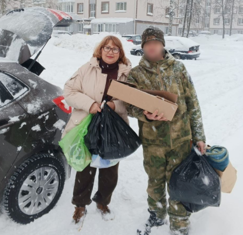 Елабужские медработники собрали гуманитарную помощь