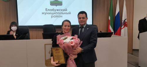 Елабужан наградили на общегородской планерке
