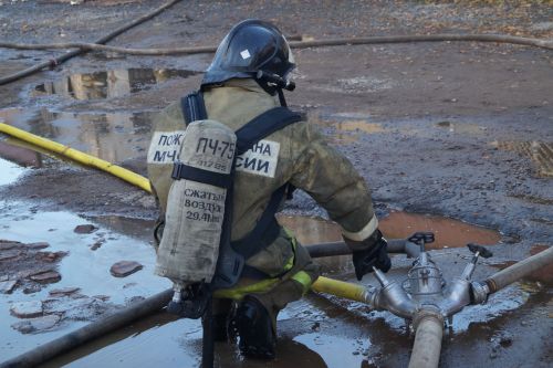 В Елабуге 12-летняя девочка погибла на пожаре, идут поиски второго ребенка
