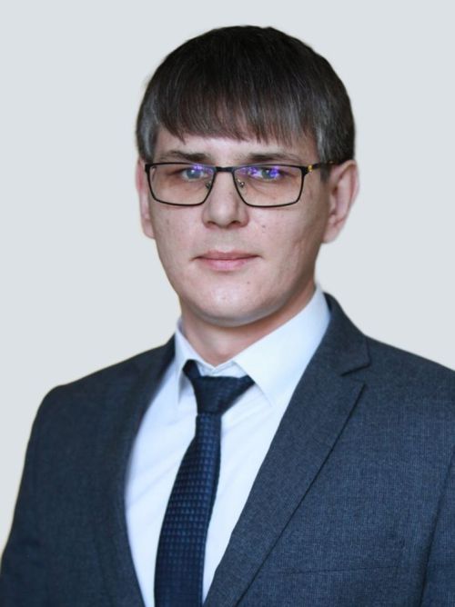«Взял под свою опеку семью»: куратор рассказал, как поддерживает семью бойца из Елабуги
